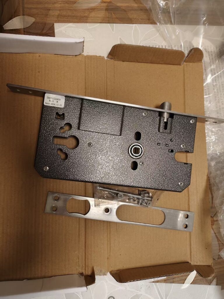 6085 28*300mm Russian Mortise Lock Body